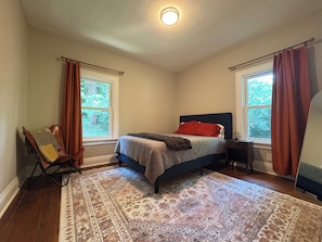 2 bedrooms, desk, free WiFi, bed sheets