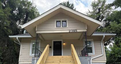Cozy Modern 2 Bedroom House Near Downtown Cincinnati in Historic Westwood