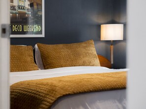 3 室のベッドルーム、デスク、アイロン / アイロン台、WiFi (無料)