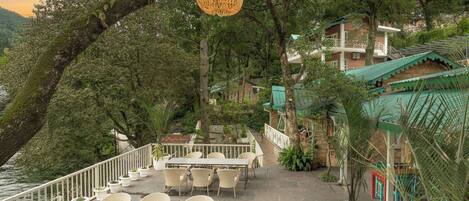 Bagian depan properti