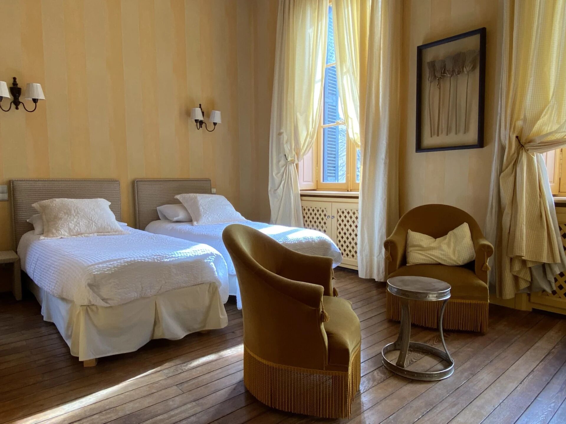 Classic házikó, kilátással a medencére | Nappalirész