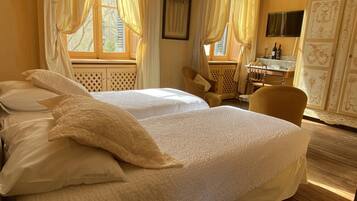 90-cm LED TV with digital channels, Netflix, books