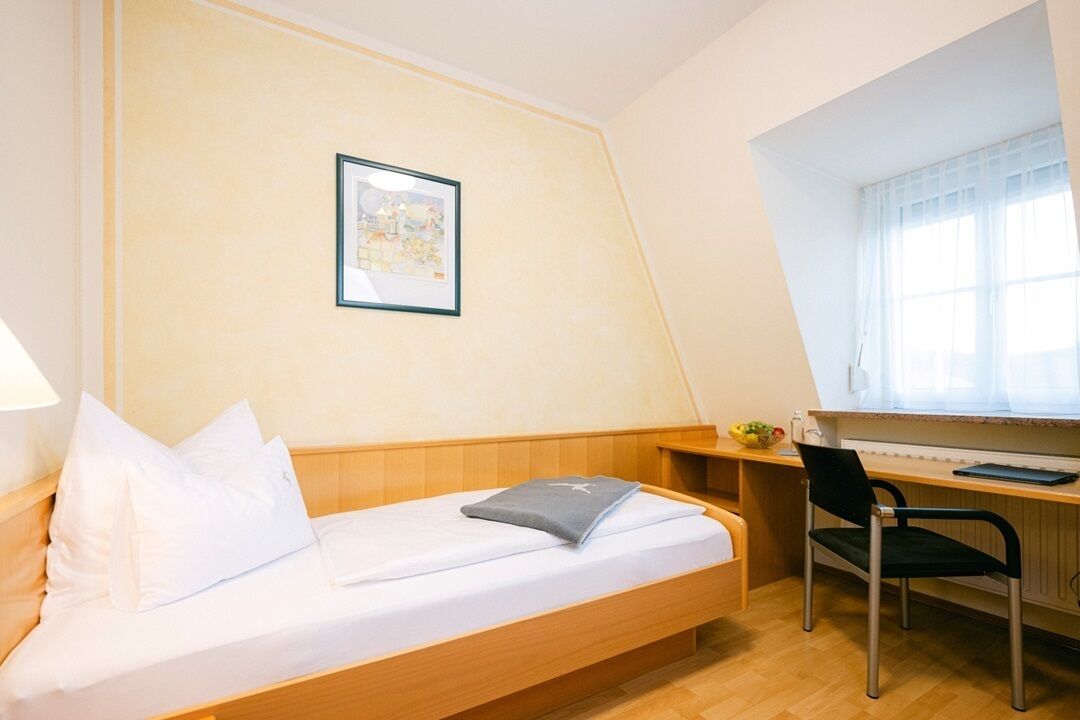 Standard Single Room | In-room safe, desk, laptop workspace, free WiFi
