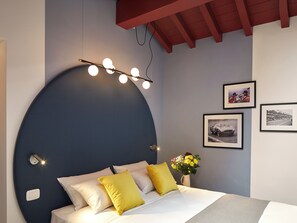 Deluxe Double Room, Courtyard View | In-room safe, desk, laptop workspace, blackout curtains - Ca Prandini (Maranello)