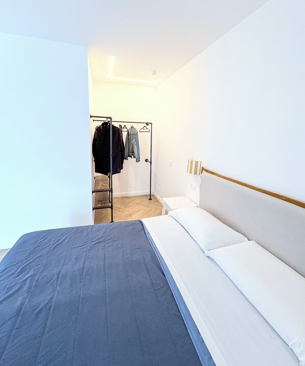 2 chambres, fer et planche Ă repasser, Wi-Fi gratuit, draps fournis