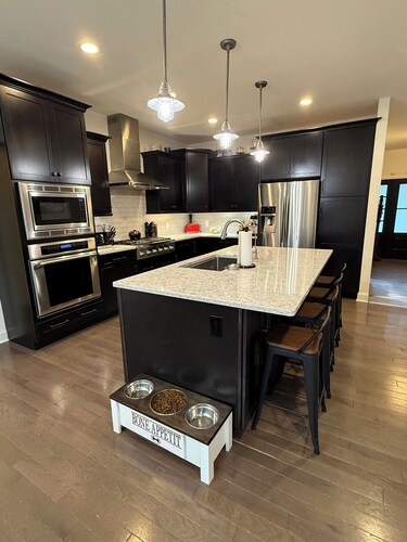 Saratoga Get Away
Spacious 4 bedroom house in charming Ballston Spa w/ WiFi, AC