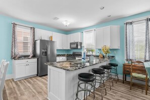 House, Resort View | Private kitchen | Full-size fridge, microwave, oven, stovetop