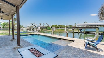 House, Multiple Beds (Family Beach House) | Pool
