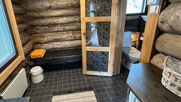 Traditional Cottage, Lake View | Bathroom | Shower, hair dryer, towels, soap