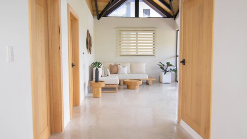 Casita Curtis- luxurious 6-bedroom villa inside HACIENDA CAMPO VERDE w- WiFi, AC