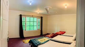 Deluxe Double Room, Mountain View | Soundproofing, iron/ironing board, free WiFi