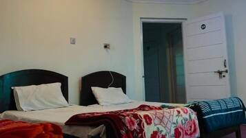 Deluxe Double Room, Mountain View | Soundproofing, iron/ironing board, free WiFi