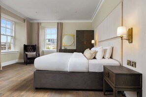 4 Schlafzimmer, Bügeleisen/Bügelbrett, Reisekinderbett, WLAN