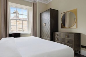 4 bedrooms, iron/ironing board, travel cot, WiFi