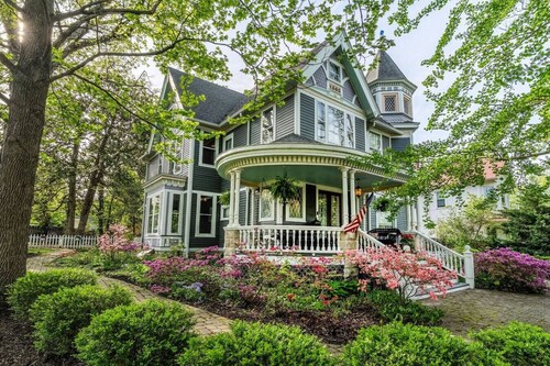 Magical Victorian near hiking / wine trail