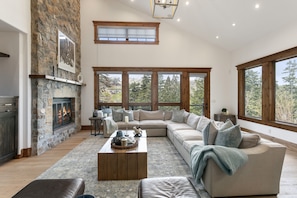 TV, fireplace - NEW! 6565 Lookout Drive - Four Bedroom with Spa by Deer Valley Resort (Park City)