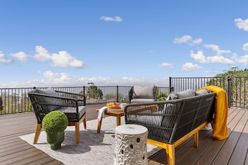 Nature, Outdoors, Scenery, Balcony, Building