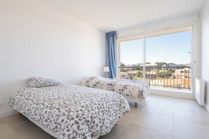 4 bedrooms, WiFi