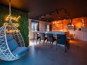 تناول الطعام