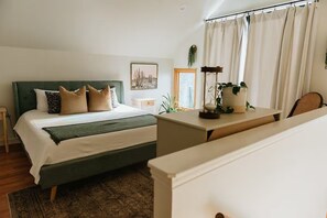 1 bedroom, iron/ironing board, WiFi, bed sheets - Rare Stay! Boutique romantic experience on Hobby Farm (San Marcos)