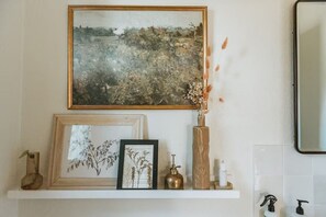 Interior - Rare Stay! Boutique romantic experience on Hobby Farm (San Marcos)