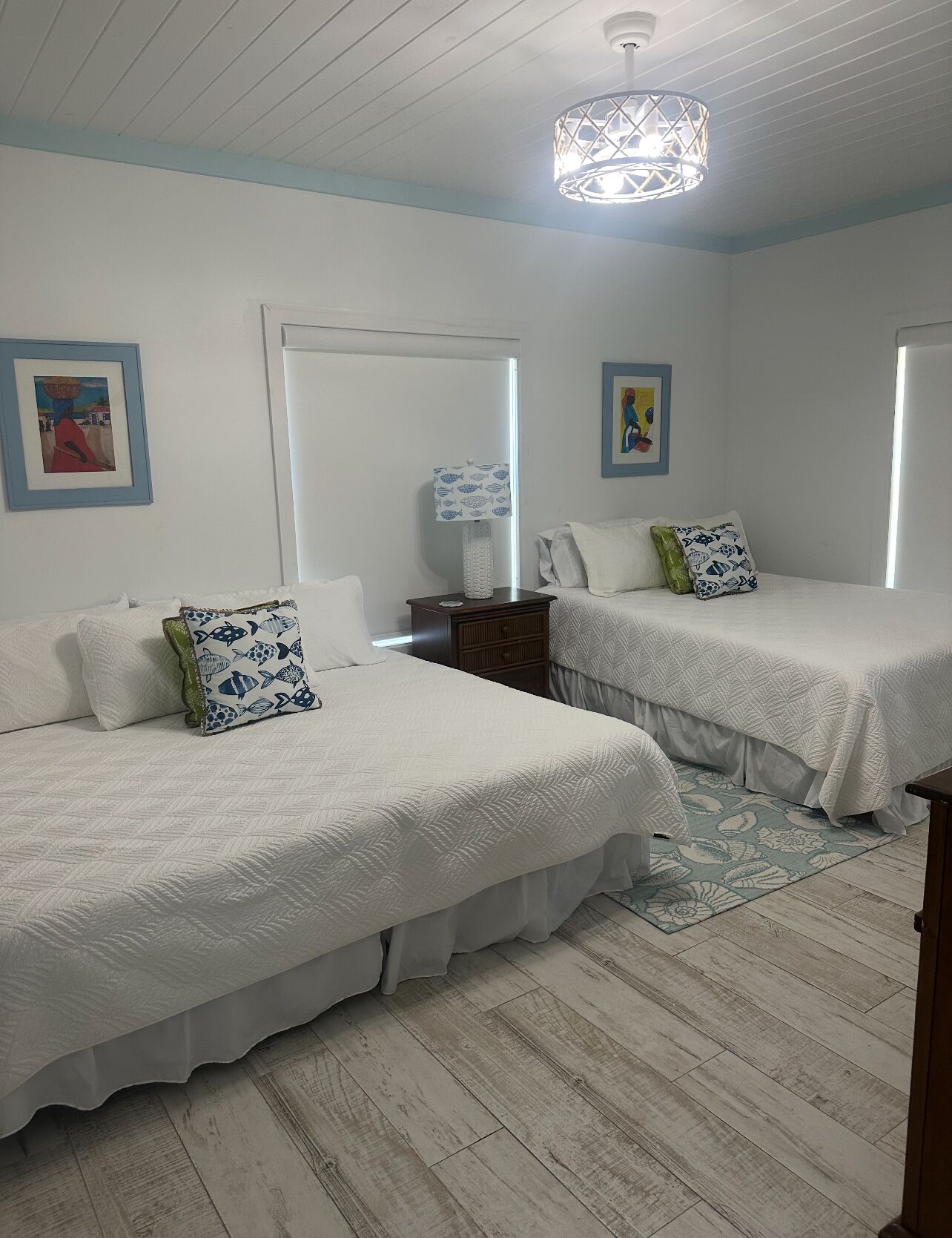 2 chambres, fer et planche à repasser, Wi-Fi gratuit, draps fournis