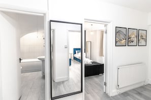Iron/ironing board, WiFi, bed sheets