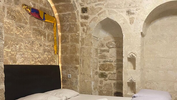 Unclassified image, 1 of 25, button - Rova House (Mardin)