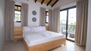 6 chambres, fer et planche à repasser, Wi-Fi, draps fournis