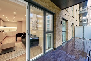Apartment | 2 bedrooms, Internet - Stunning Two-bedroom Flat With Terrace (London)