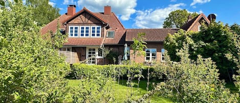 Esterni