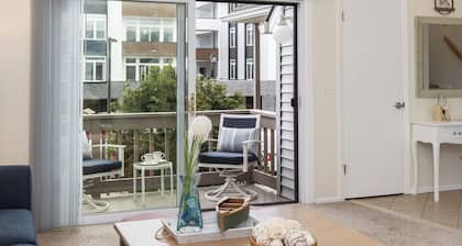 Newly Furnished Sun Drenched Duplex Private Deck Steps to the Beach & Boardwalk!