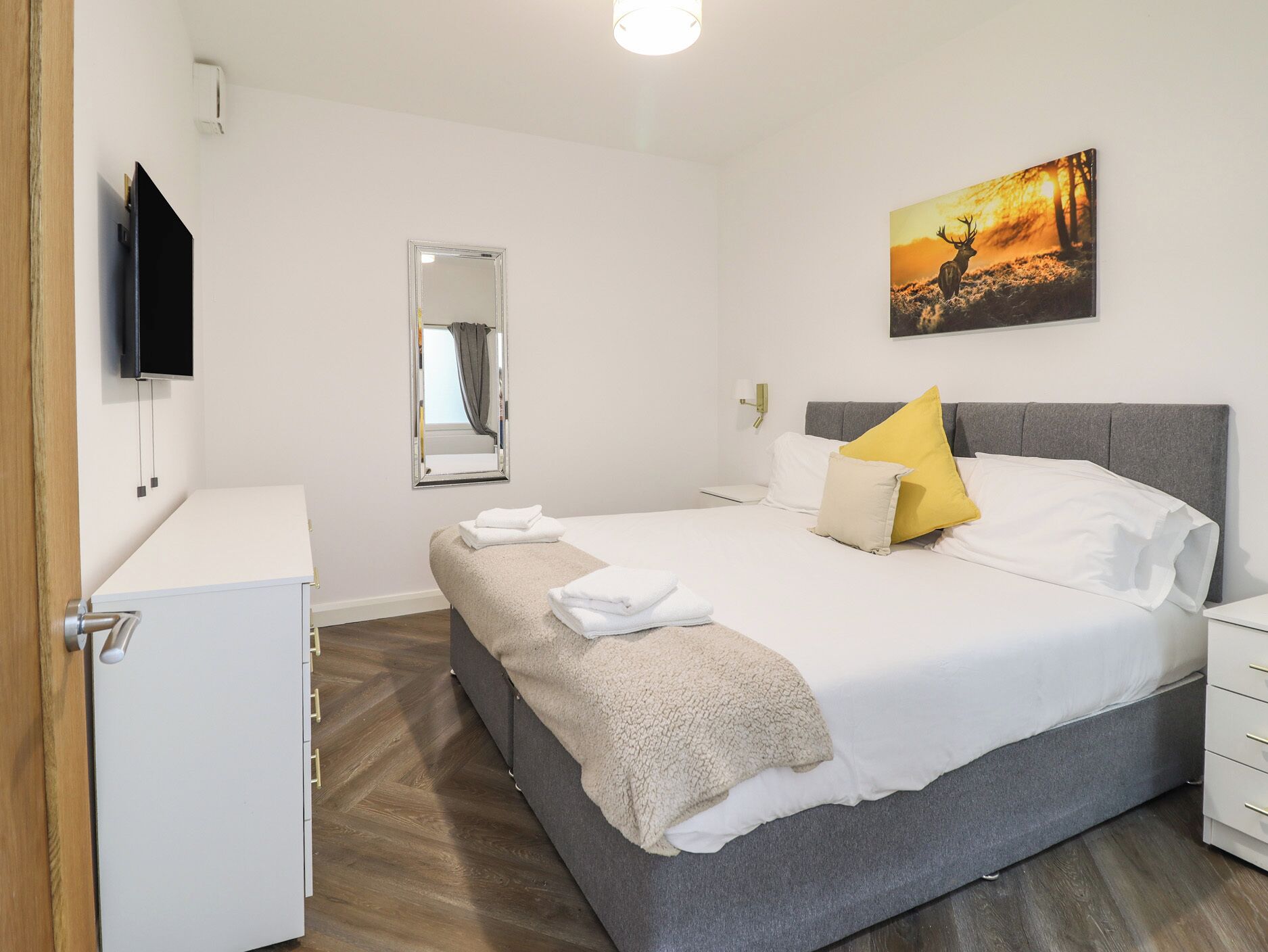 3 bedrooms, individually decorated, individually furnished, free WiFi