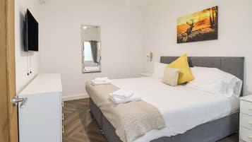 3 bedrooms, individually decorated, individually furnished, free WiFi