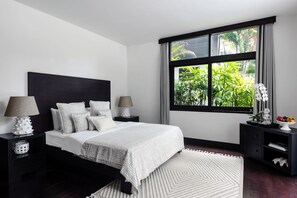 9 bedrooms, free WiFi, bed sheets