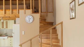 Suite Mewah, pemandangan halaman | Seprai katun Mesir, seprai premium, dan didekorasi berbeda-beda