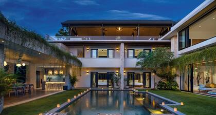 Luxe Vacay Villa Pantai Indah | Chef & Staff | LVID-16
