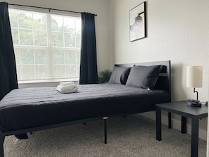 4 Schlafzimmer, Bügeleisen/Bügelbrett, kostenloses WLAN