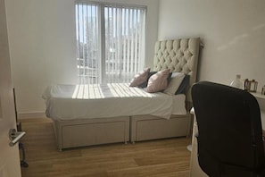 Appartement | 1 chambre, fer et planche à repasser, Wi-Fi gratuit, draps fournis