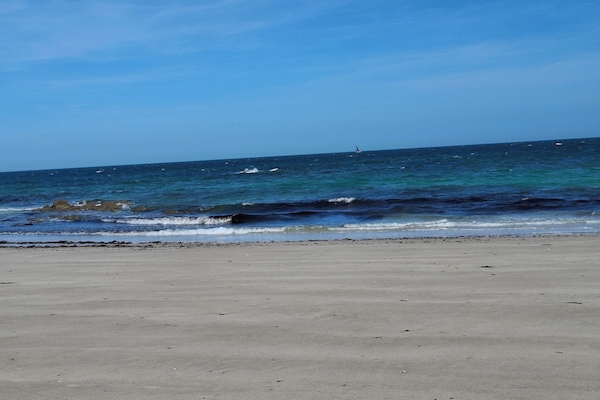 Jolie plage à proximité...3.5 kms