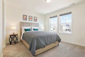 5 chambres, bureau, lit parapluie, Wi-Fi