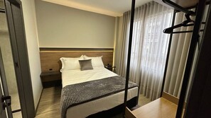 Espace de travail pour ordinateurs portables, rideaux d’obscurcissement