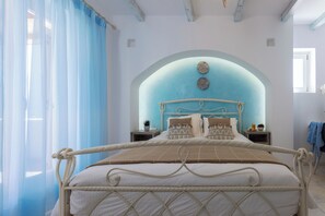 Fer et planche à repasser, Wi-Fi, literie fournie