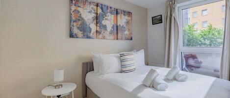 アイロン / アイロン台、インターネット、ベッドシーツ