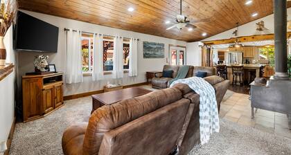 Zebra Rustic Retreat 3BR Home on Zebra Ranch