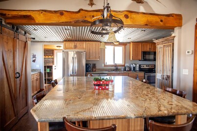 Zebra Rustic Retreat 3BR Home on Zebra Ranch