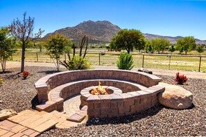 3 bedrooms - Zebra Rustic Retreat 3BR Home on Zebra Ranch (Prescott)