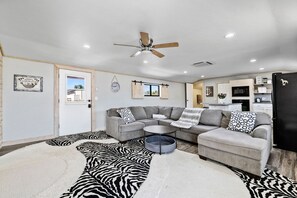 House | 1 bedroom - Zebra Refuge Cottage-wild Unique Prescott Stay (Prescott)