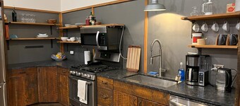 Quiet getaway with land for kids and pets to roam!