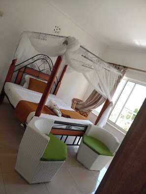 免费 WiFi、床单